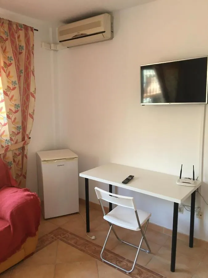 Apartamento •{ Habitación Deluxe En Coin A 30Km De La Playa ]• 0*,