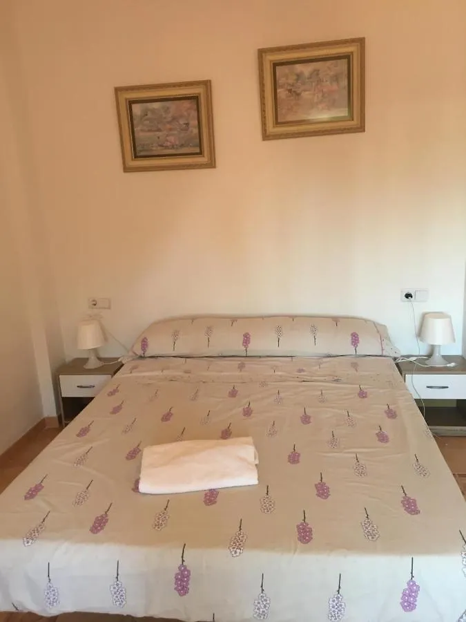 Apartamento •{ Habitación Deluxe En Coin A 30Km De La Playa ]• 0*,  España